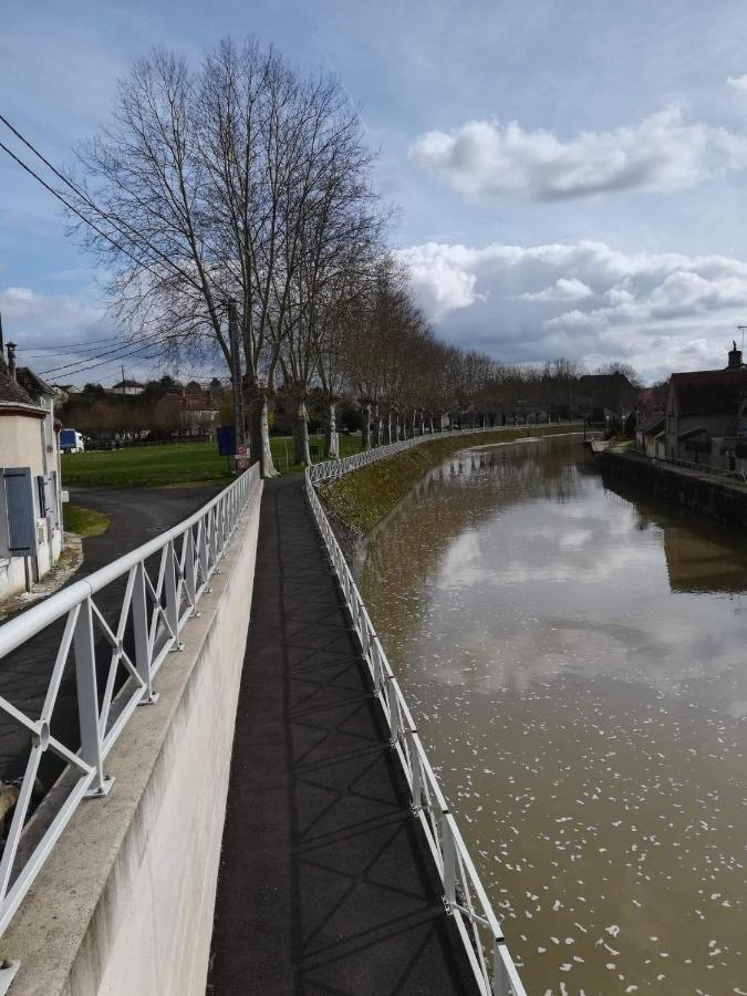 Le Loft Montargis Gien Maison De Ville Sainte-Geneviève-des-Bois المظهر الخارجي الصورة